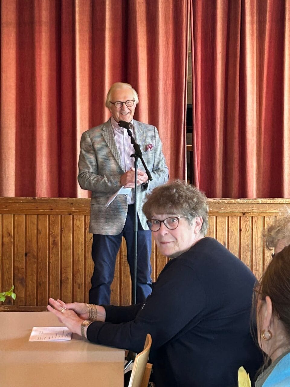 Eläkeliiton puheenjohtaja Raimo Ikonen vieraili